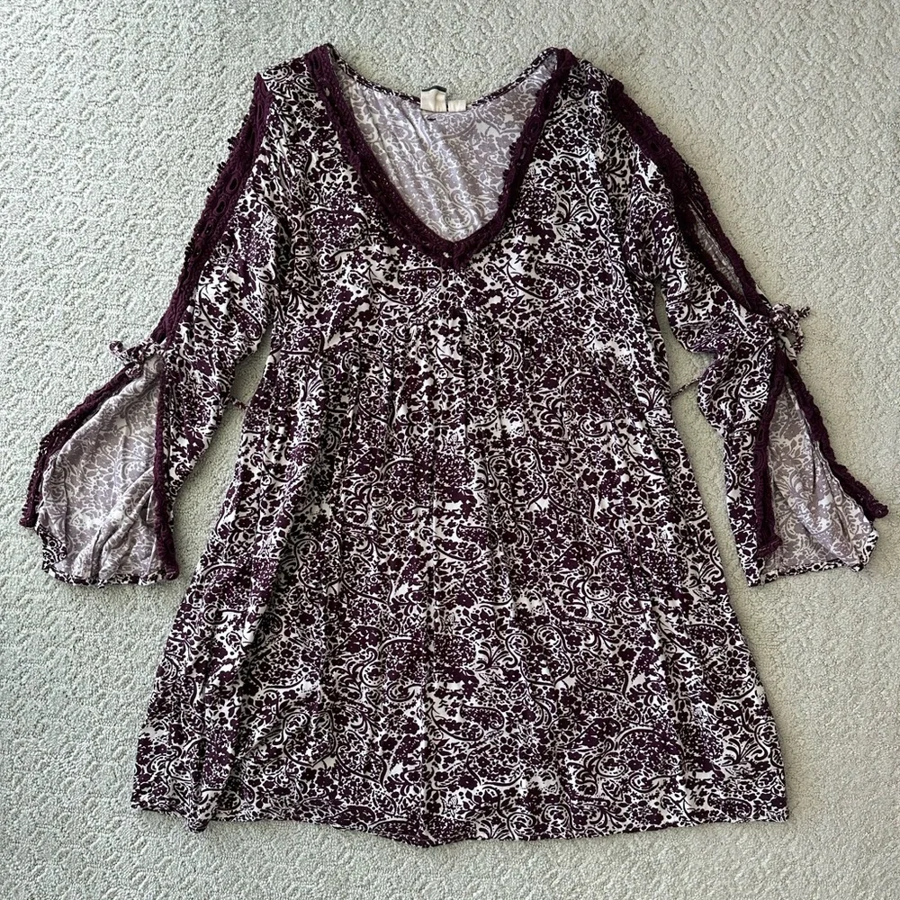 Roxy Dress - Picture 1 of 3